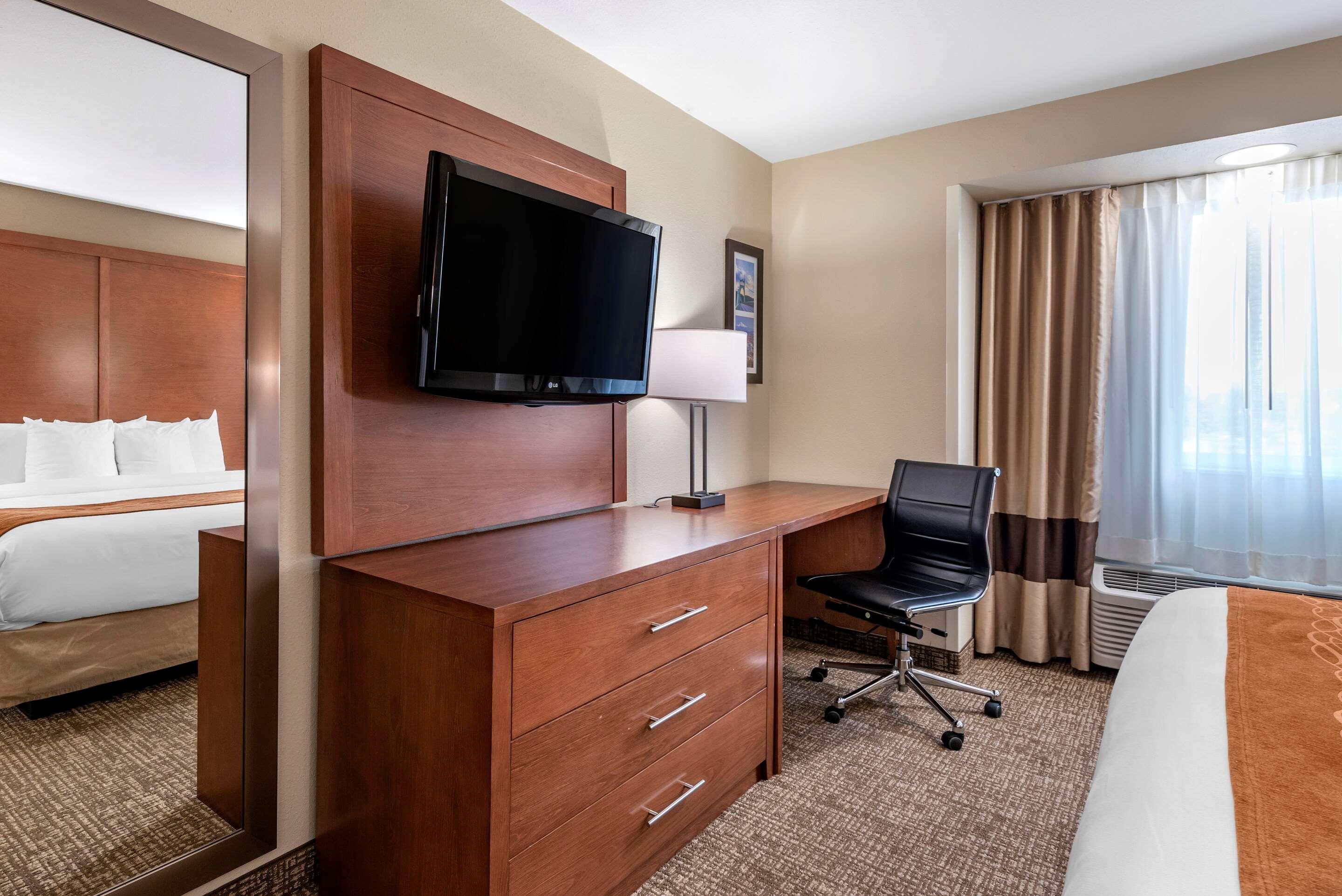 Comfort Inn Portland Near I-84 And I-205 Exterior photo